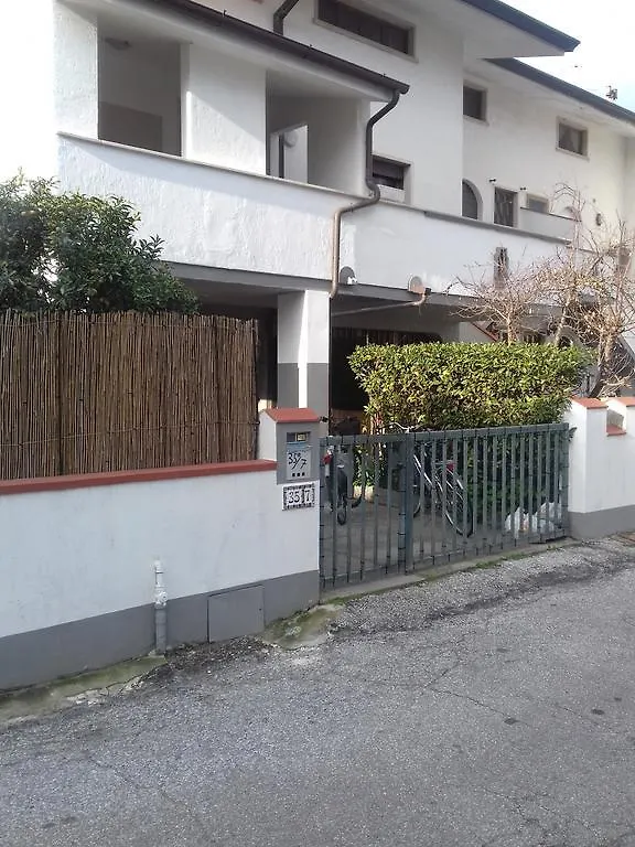 Affittacamere Da Laura Torre del Lago Puccini Italia